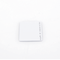 Tarjeta Tecnología Dual: RFID (UHF) 900 MHz/Proximidad 125 kHz para Uso en Oficinas y Estacionamientos