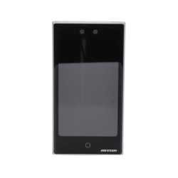 Terminal Facial WiFi con pantalla de 7" / Exterior IP65 / 10,000 Rostros y 50,000 Tarjetas / 10,000 Huellas (Módulo Opcional) / ISAPI / ISUP 5.0 / Codigos QR y Bluethooth / Intercom SIP Estandar / HIK-IA