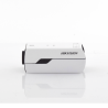 Camara Box IP 4 Megapixel / Serie PRO / DARKFIGHTER / PoE / 12 Vcc o 24 VCA / WDR 120 dB / ONVIF / RS-485 / BLC /  Entrada y Salida de Audio y Alarmas (No Incluye Lente) / Micro SD 