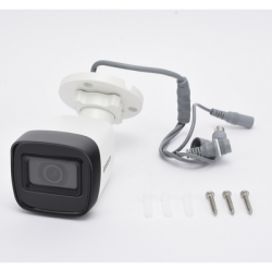 Camara Box IP 4 Megapixel / Serie PRO / DARKFIGHTER / PoE / 12 Vcc o 24 VCA / WDR 120 dB / ONVIF / RS-485 / BLC /  Entrada y Salida de Audio y Alarmas (No Incluye Lente) / Micro SD 