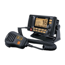 Radio Móvil Marino VHF, color negro con receptor de GPS integrado, puerto de conexión NMEA 2000, 25W de potencia de RF, sumergible IPX8. 