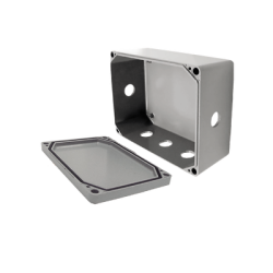 Caja de Unión de Aluminio con 6 salidas de 3/4" / Orificios 1 Izq - 1 Der - 4 en la parte inferior.